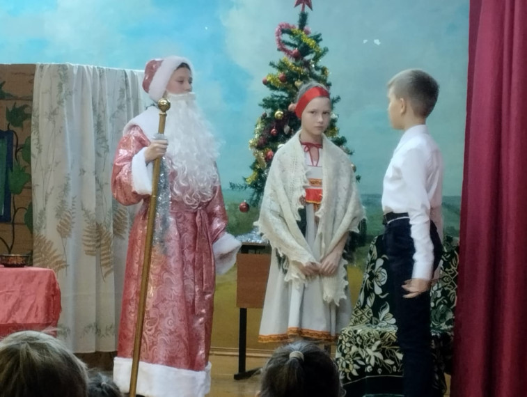 Театральное представление русской народной сказки «Морозко».
